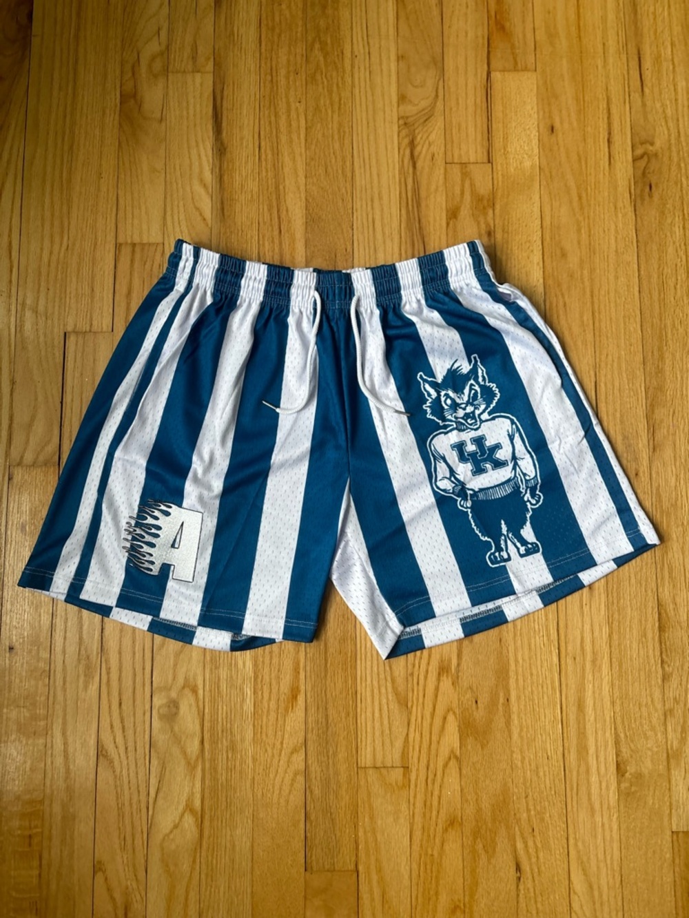 Kentucky Wildcats Blue and White Vertical Stripe Athletic Shorts